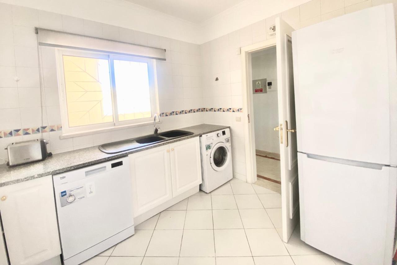 Vilamoura Central 2 Bedroom Flat Exteriör bild